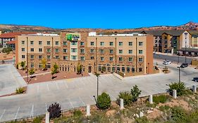 Holiday Inn Express & Suites Gallup East By Ihg