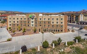 Holiday Inn Express & Suites Gallup East By Ihg